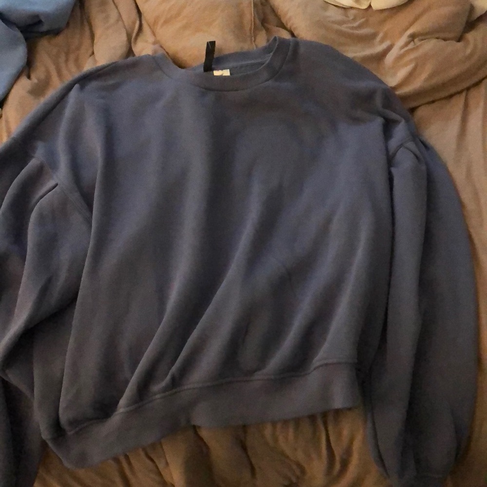 dark blue h&m crewneck